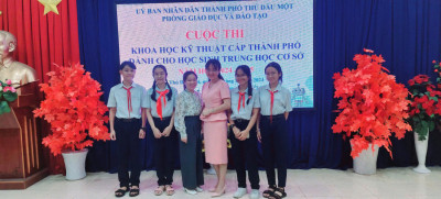 Trường THCS Định Hòa xuất sắc đạt giải nhì cuộc thi khoa học kỹ thuật cấp thành phố.